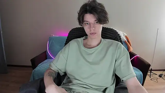 Snapshot of Liam_sexy1 chatting on January 11, 7:06 am Liam sexy1 online show from January 11, 7:06 am