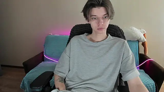 Snapshot of Liam_sexy1 chatting on January 20, 1:00 pm Liam sexy1 online show from January 20, 1:00 pm