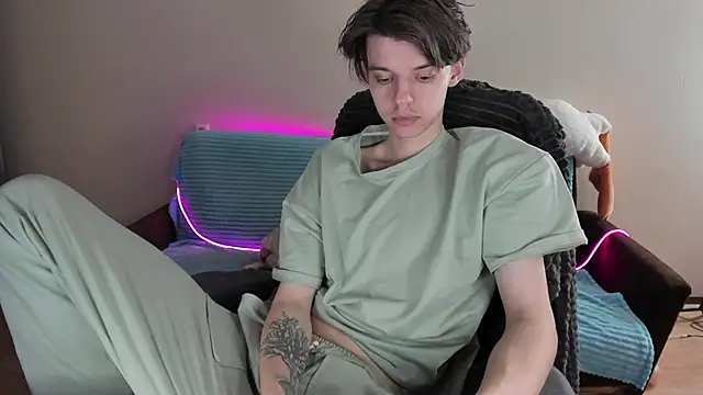 Snapshot of Liam_sexy1 chatting on January 24, 8:13 am Liam sexy1 online show from January 24, 8:13 am