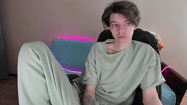 Snapshot of Liam_sexy1 chatting on January 25, 8:21 am Liam sexy1 online show from January 25, 8:21 am