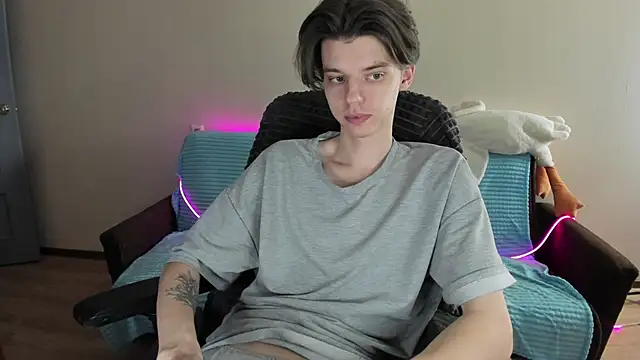 Snapshot of Liam_sexy1 chatting on January 29, 12:56 pm Liam sexy1 online show from January 29, 12:56 pm