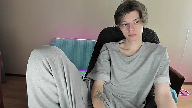 Snapshot of Liam_sexy1 chatting on February 6, 2:04 pm Liam sexy1 online show from February 6, 2:04 pm