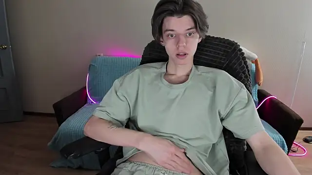 Snapshot of Liam_sexy1 chatting on February 8, 2:05 pm Liam sexy1 online show from February 8, 2:05 pm