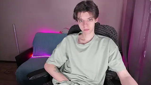 Snapshot of Liam_sexy1 chatting on March 12, 3:07 pm Liam sexy1 online show from March 12, 3:07 pm