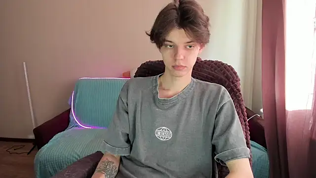 Snapshot of Liam_sexy1 chatting on March 17, 1:18 pm Liam sexy1 online show from March 17, 1:18 pm