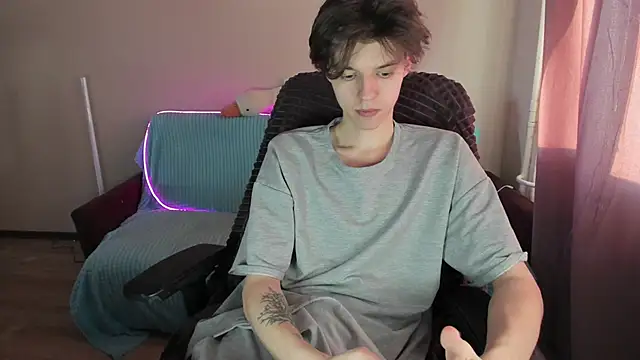 Snapshot of Liam_sexy1 chatting on March 21, 3:24 pm Liam sexy1 online show from March 21, 3:24 pm