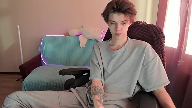 Snapshot of Liam_sexy1 chatting on March 22, 3:20 pm Liam sexy1 online show from March 22, 3:20 pm