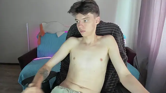 Snapshot of Liam_sexy1 chatting on September 13, 7:41 am Liam sexy1 online show from September 13, 7:41 am