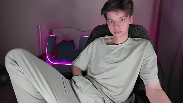 Snapshot of Liam_sexy1 chatting on October 14, 2:18 pm Liam sexy1 online show from October 14, 2:18 pm