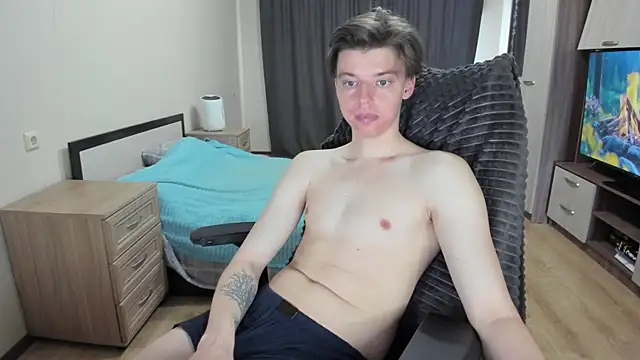 Snapshot of Liam_sexy1 chatting on April 25, 8:39 am Liam sexy1 online show from April 25, 8:39 am