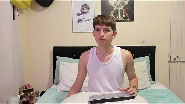 Snapshot of Hanz_peterss chatting on July 31, 8:30 pm Hanz peterss online show from July 31, 8:30 pm