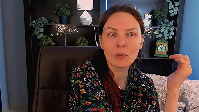 Snapshot of VandaRossi chatting on November 15, 9:50 am VandaRossi online show from November 15, 9:50 am