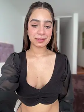 Snapshot of samantha_evans2 chatting on March 15, 8:37 pm samantha evans2 online show from March 15, 8:37 pm