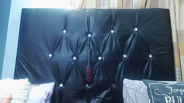 spicydiver38 online show from April 21, 8:34 pm