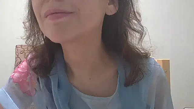 HollyJewel online show from March 14, 4:51 pm