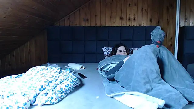 BoeseMoni1998 online show from February 18, 8:38 am