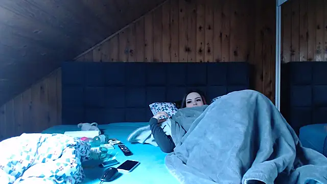 BoeseMoni1998 online show from February 26, 9:10 am