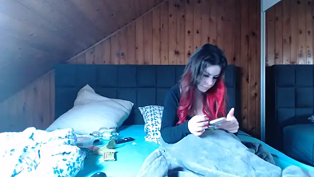 BoeseMoni1998 online show from March 2, 10:03 am