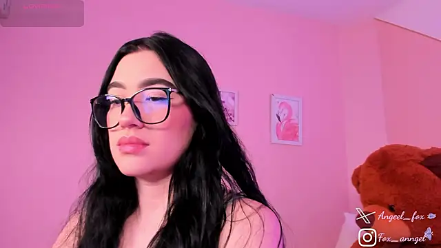 angeel fox online show from April 7, 2:34 am