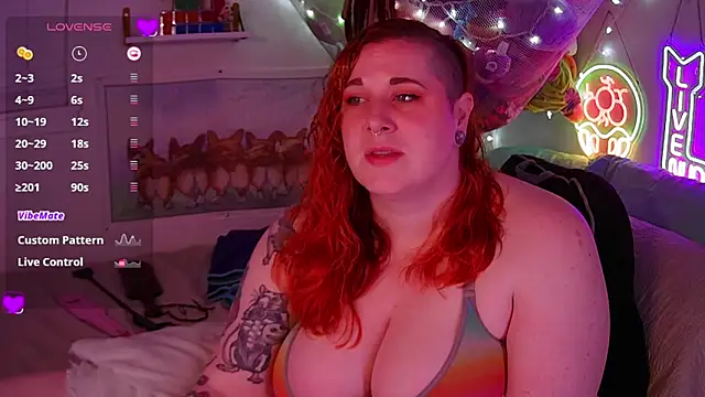 opalreigning online show from April 19, 8:02 am