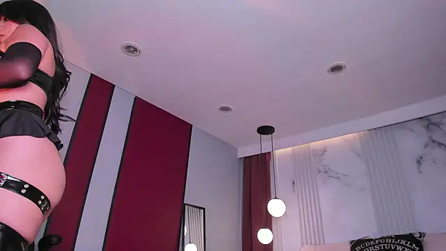 Snapshot of ninaevanss_ chatting on November 27, 8:33 pm ninaevanss online show from November 27, 8:33 pm