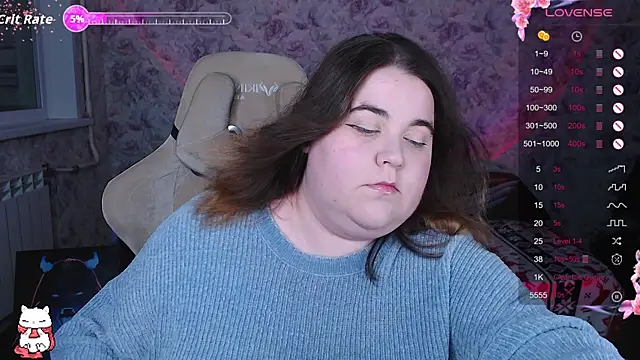 Estelle Hicks online show from November 14, 6:17 pm