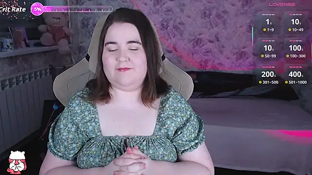 Estelle Hicks online show from April 22, 6:53 pm