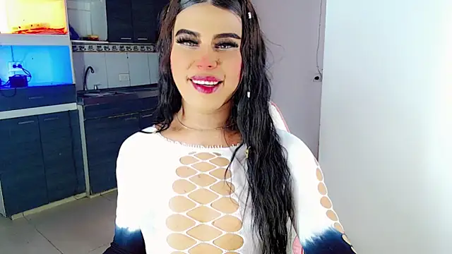 Snapshot of LittleEmmaa chatting on February 26, 5:01 pm LittleEmmaa online show from February 26, 5:01 pm