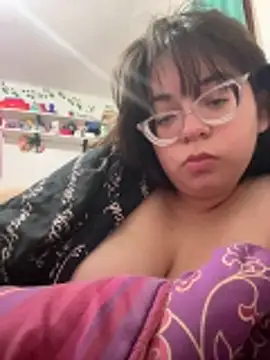 Snapshot of indiegirl666 chatting on February 25, 5:39 am indiegirl666 online show from February 25, 5:39 am