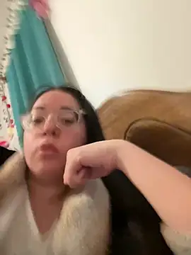 Snapshot of indiegirl666 chatting on March 30, 2:23 am indiegirl666 online show from March 30, 2:23 am