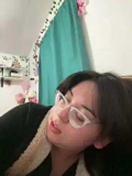 Snapshot of indiegirl666 chatting on April 7, 3:18 am indiegirl666 online show from April 7, 3:18 am