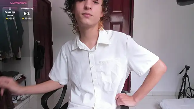 Danni boy online show from December 16, 8:03 pm