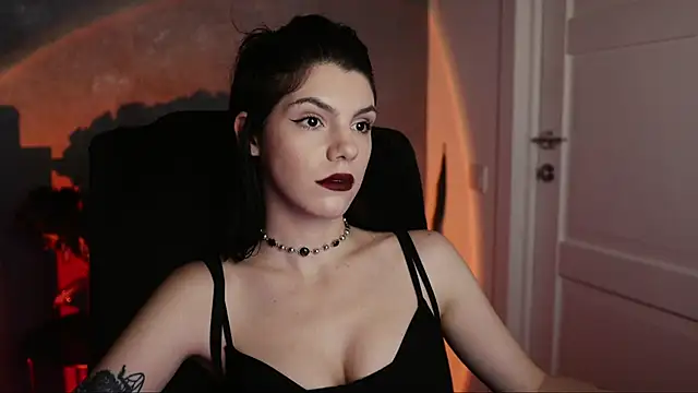 mistress  rochelle online show from March 6, 1:05 am