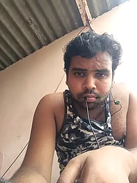 Snapshot of MeFeellove chatting on October 2, 9:27 am MeFeellove online show from October 2, 9:27 am