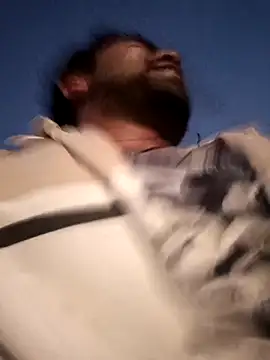 Snapshot of MeFeellove chatting on October 8, 12:36 pm MeFeellove online show from October 8, 12:36 pm