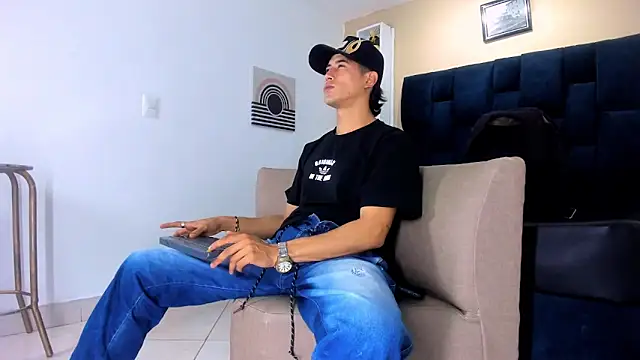 Jhonn Rhyss online show from October 11, 3:06 am