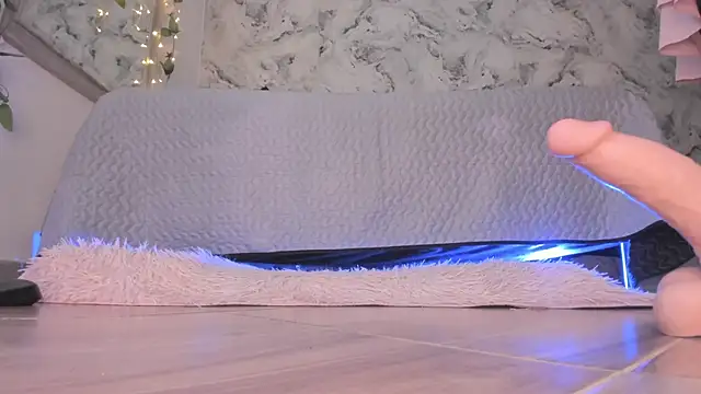 Snapshot of Bella_desi_ chatting on October 10, 1:10 pm Bella desi  online show from October 10, 1:10 pm