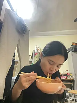 Snapshot of Be-MyMy chatting on February 18, 6:04 am Be-MyMy online show from February 18, 6:04 am