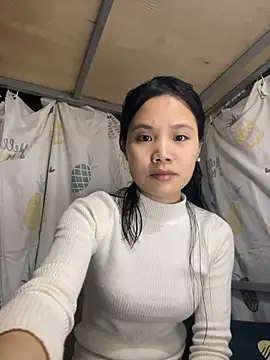 Snapshot of Be-MyMy chatting on February 18, 9:54 am Be-MyMy online show from February 18, 9:54 am