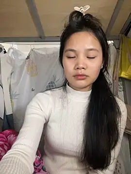 Snapshot of Be-MyMy chatting on February 24, 2:04 pm Be-MyMy online show from February 24, 2:04 pm