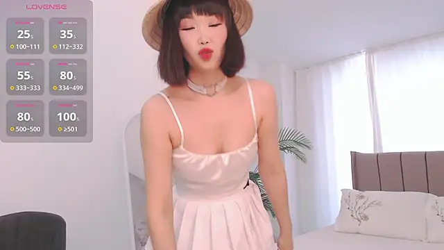 Snapshot of TumiLio chatting on January 3, 7:16 am TumiLio online show from January 3, 7:16 am