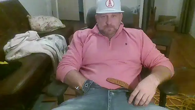 poundyouout69 online show from March 7, 11:35 pm