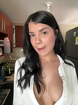 emma lopes online show from July 22, 6:11 pm