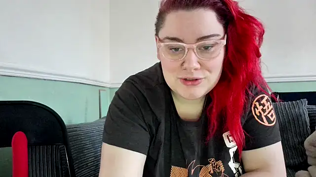 Bustycurves online show from January 24, 11:15 am