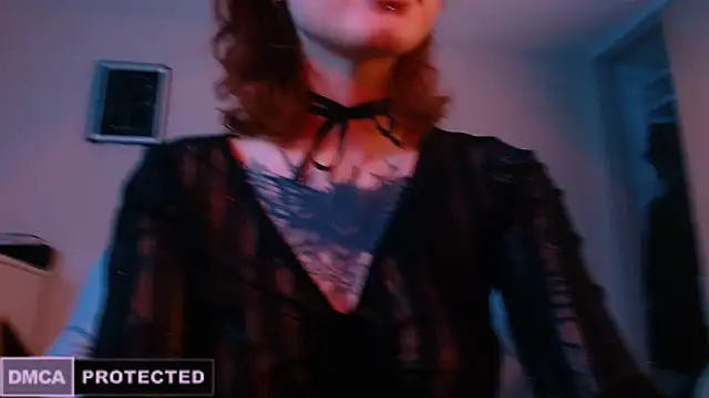 NaughtyLittleFox online show from March 5, 7:16 am