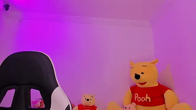 shanel taylor online show from September 10, 12:27 pm