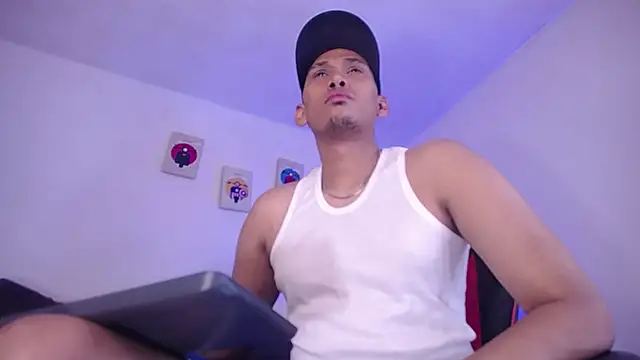 Snapshot of Jaison_halls chatting on October 11, 5:17 am Jaison halls online show from October 11, 5:17 am