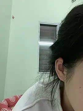 minmin2kk5 online show from February 4, 7:29 am