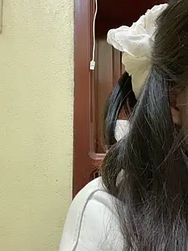 minmin2kk5 online show from March 8, 3:56 pm