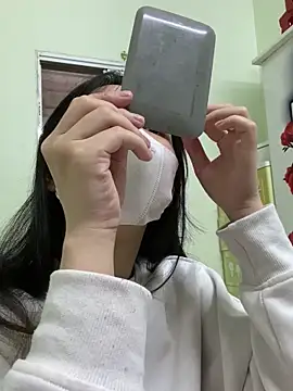 minmin2kk5 online show from March 22, 1:00 am